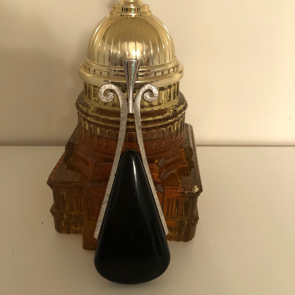 Vintage 1970s Signed Avon scrolled pendant In Excellent condition